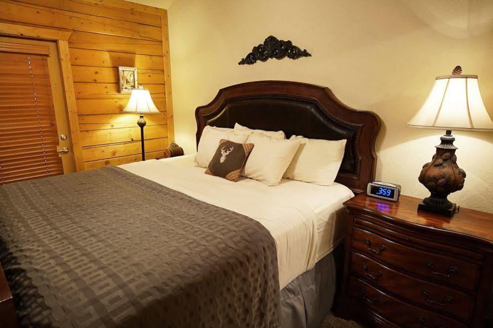 Cabins At Grand Mountain By Thousand Hills Resort Branson Eksteriør billede