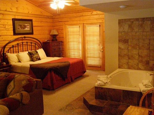 Cabins At Grand Mountain By Thousand Hills Resort Branson Eksteriør billede